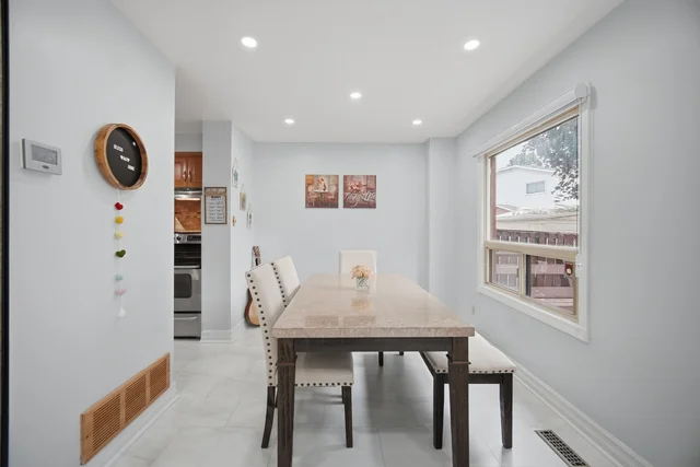 13 Dalzell Avenue, Brampton - photo 12