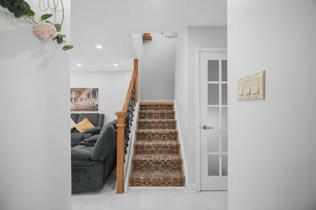 13 Dalzell Avenue, Brampton - photo 18