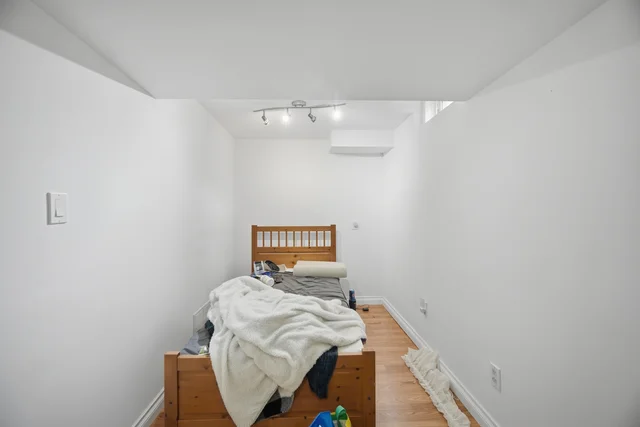 13 Dalzell Avenue, Brampton - photo 35