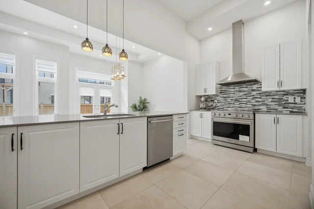 1400 Yellow Rose Circle, Oakville - photo 18