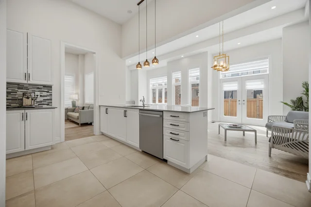 1400 Yellow Rose Circle, Oakville - photo 20