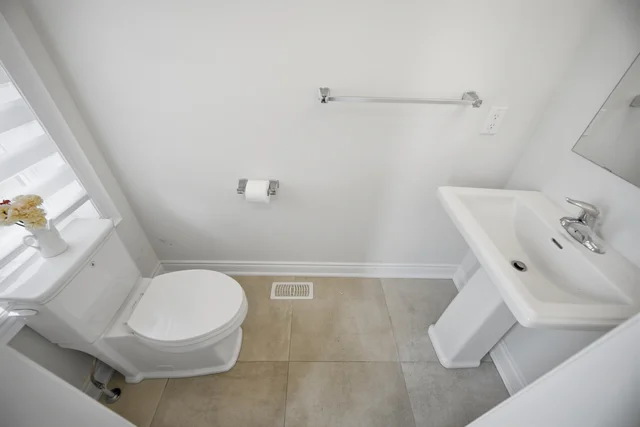 1400 Yellow Rose Circle, Oakville - photo 31