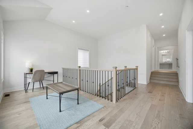 1400 Yellow Rose Circle, Oakville - photo 38