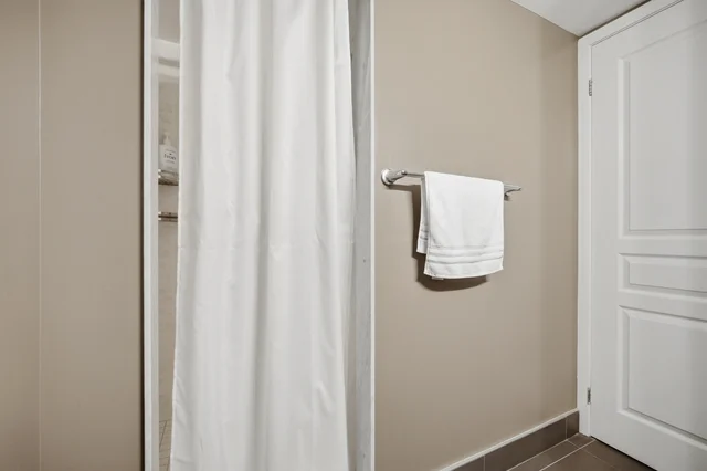 #1807-18 Yonge Street, Toronto - photo 29