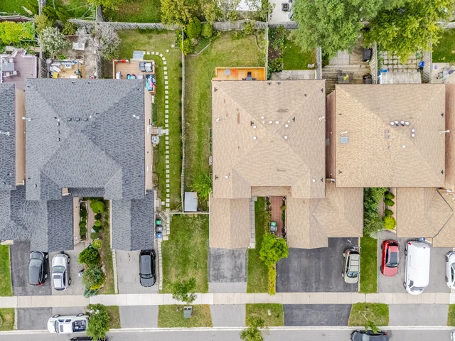39 Ebby Avenue, Brampton - photo 3