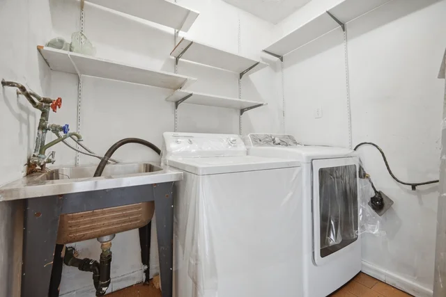 1169 Lakeshore Road East, Mississauga - photo 27