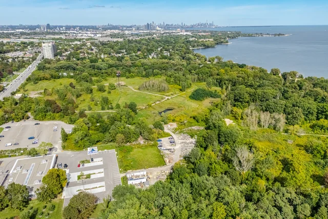 1169 Lakeshore Road East, Mississauga - photo 31