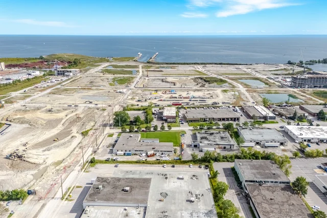 1169 Lakeshore Road East, Mississauga - photo 34