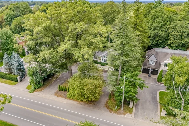 1037 Lakeshore Road West, Oakville - photo 7