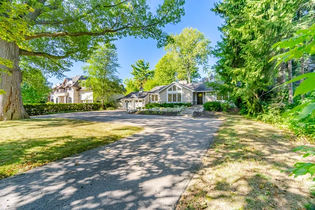 1037 Lakeshore Road West, Oakville - photo 19