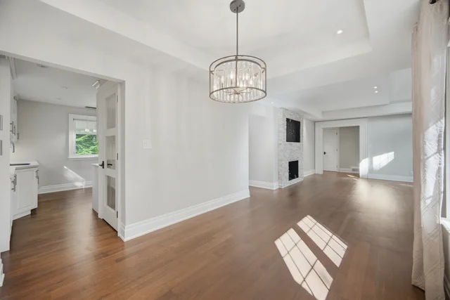 1037 Lakeshore Road West, Oakville - photo 30