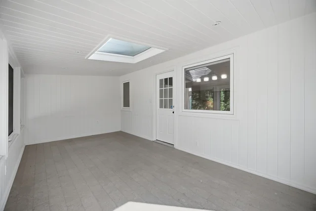 1037 Lakeshore Road West, Oakville - photo 35