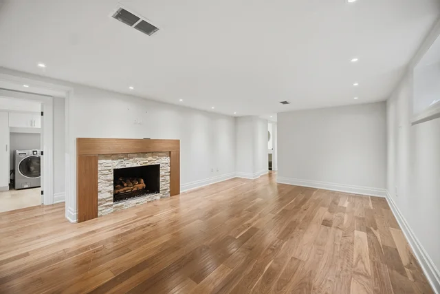1037 Lakeshore Road West, Oakville - photo 53