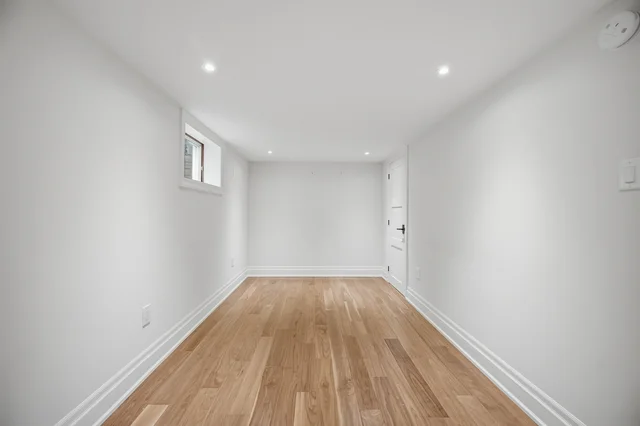 1037 Lakeshore Road West, Oakville - photo 57