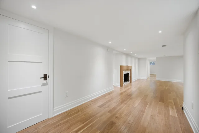 1037 Lakeshore Road West, Oakville - photo 59