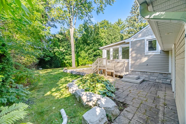 1037 Lakeshore Road West, Oakville - photo 74