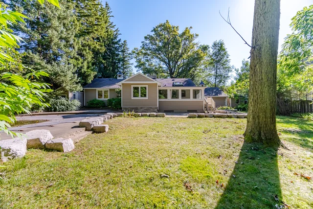1037 Lakeshore Road West, Oakville - photo 81