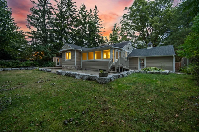 1037 Lakeshore Road West, Oakville - photo 85