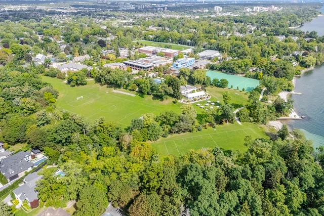 1037 Lakeshore Road West, Oakville - photo 100
