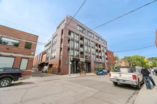 #225-246 Logan Avenue, Toronto - photo 4