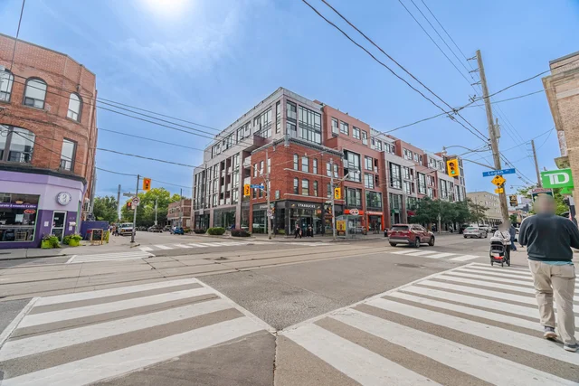 #225-246 Logan Avenue, Toronto - photo 5