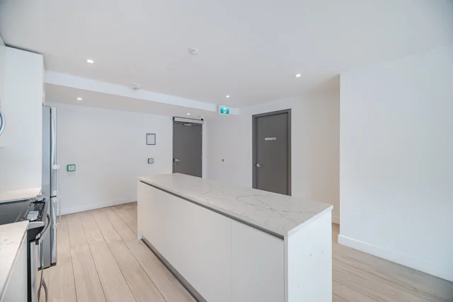 #225-246 Logan Avenue, Toronto - photo 37