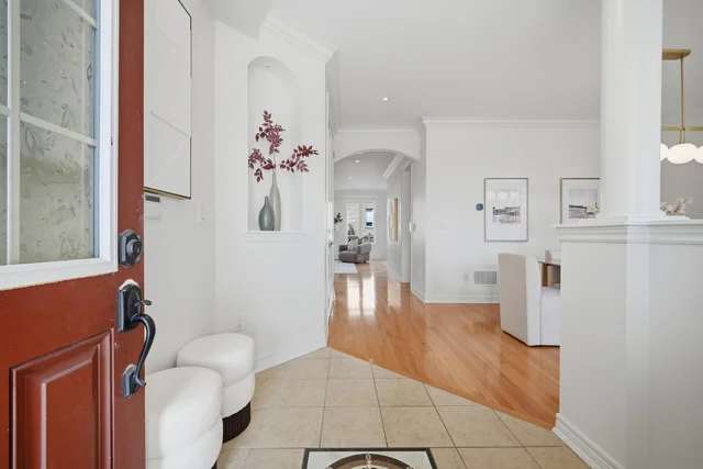 8 Farmhouse Crescent, Richmond Hill - photo 7