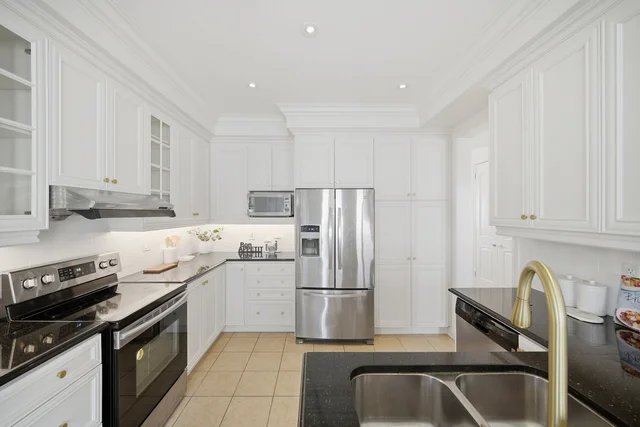 8 Farmhouse Crescent, Richmond Hill - photo 14