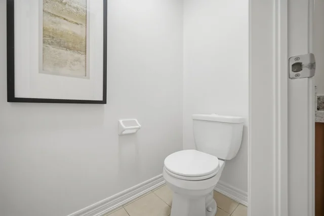 8 Farmhouse Crescent, Richmond Hill - photo 39