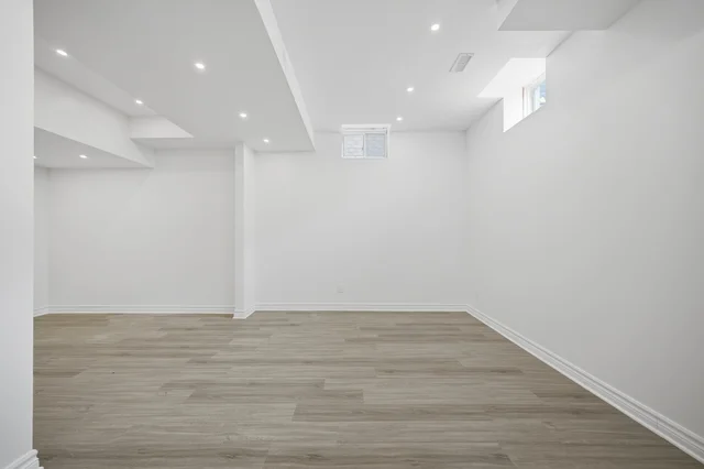 8 Farmhouse Crescent, Richmond Hill - photo 66