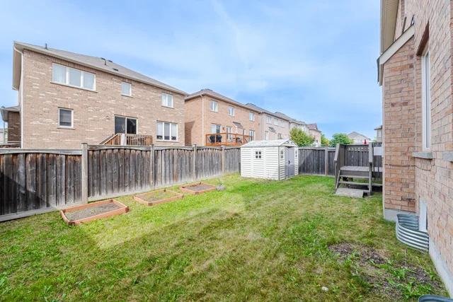 8 Farmhouse Crescent, Richmond Hill - photo 75