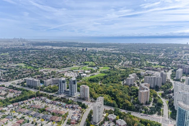 #607-80 Absolute Avenue, Mississauga - photo 92