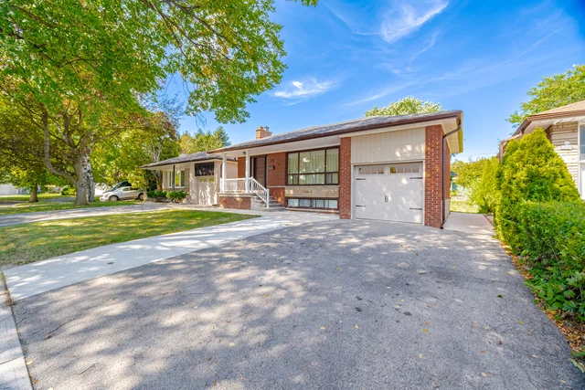 28 Landron Crescent, Toronto - photo 4