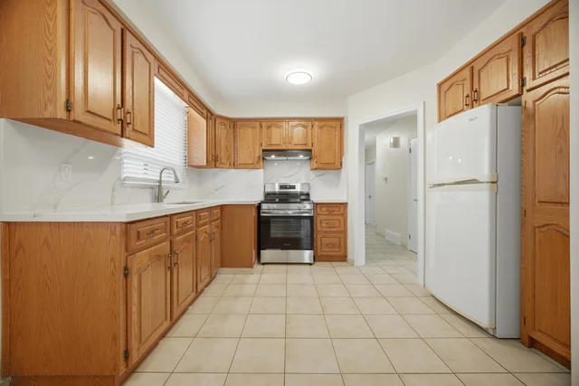 28 Landron Crescent, Toronto - photo 12