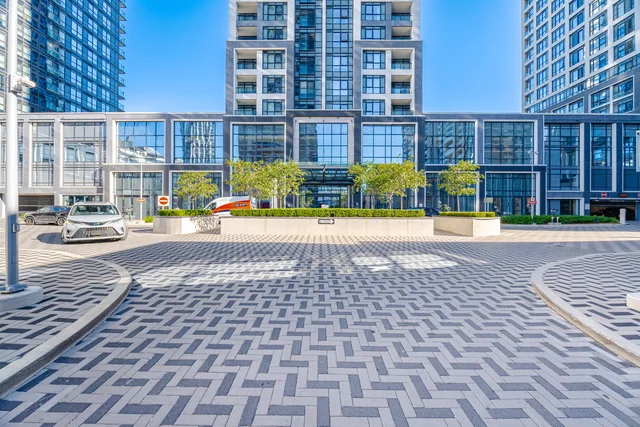 #1327-5 Mabelle Avenue, Etobicoke - photo 2