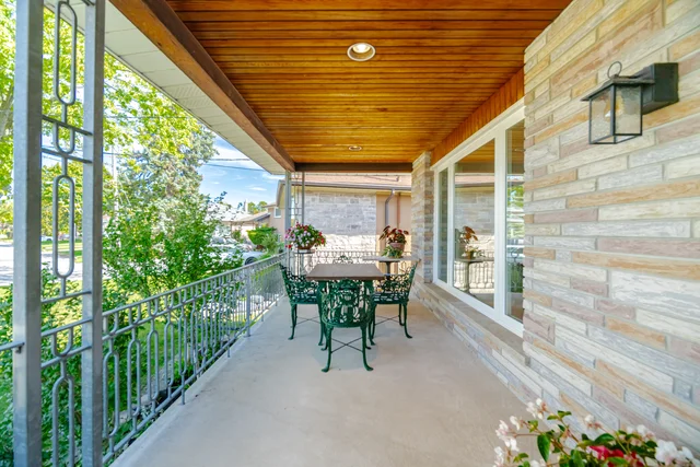 33 Belleglade Court, Toronto - photo 8