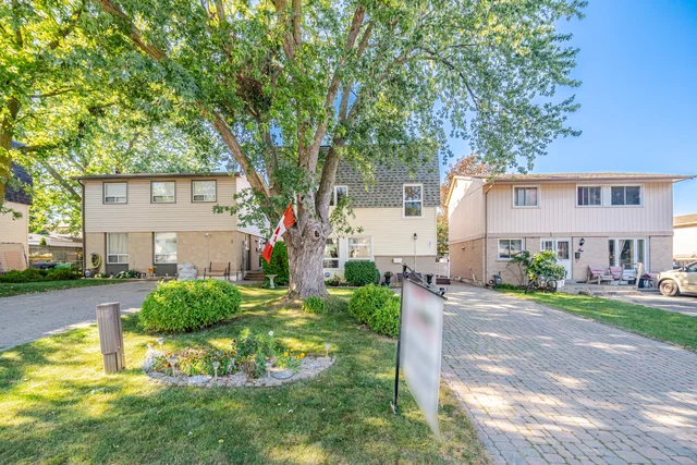 2 Grove Park Square, Brampton - photo 5