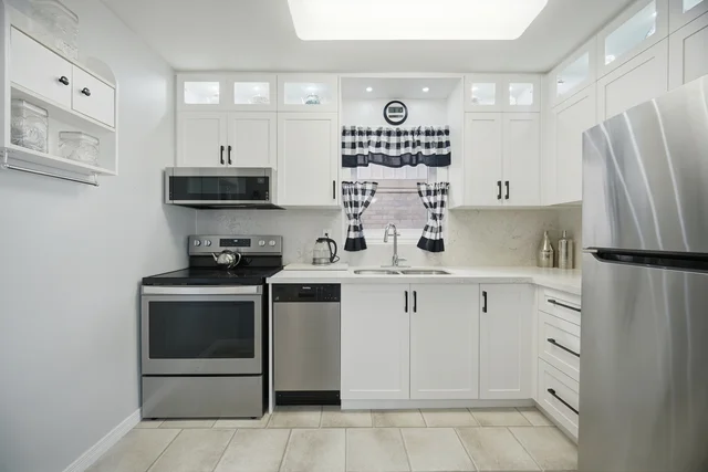 2 Grove Park Square, Brampton - photo 11