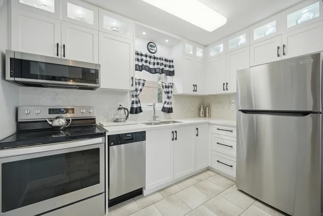 2 Grove Park Square, Brampton - photo 12