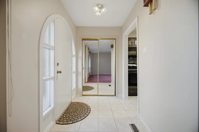 1166 Grand Boulevard, Oakville - photo 8