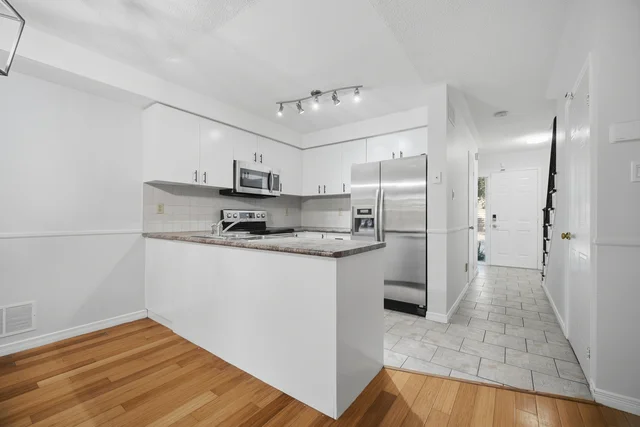 3103 Augusta Drive, Mississauga - photo 9