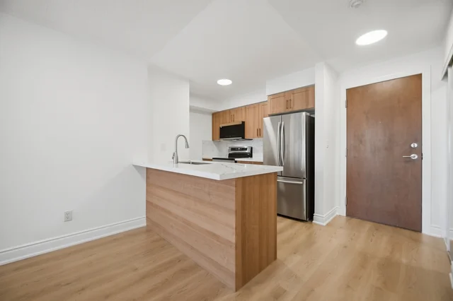 #1203-310 Burnhamthorpe Road West, Mississauga - photo 13