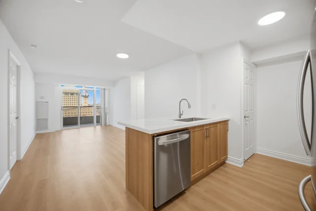 #1203-310 Burnhamthorpe Road West, Mississauga - photo 17