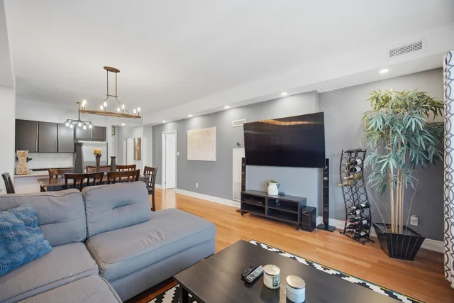 #207-10211 Keele Street, Maple - photo 15