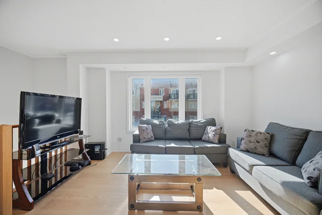 #218-250 Sunny Meadow Boulevard, Brampton - photo 9