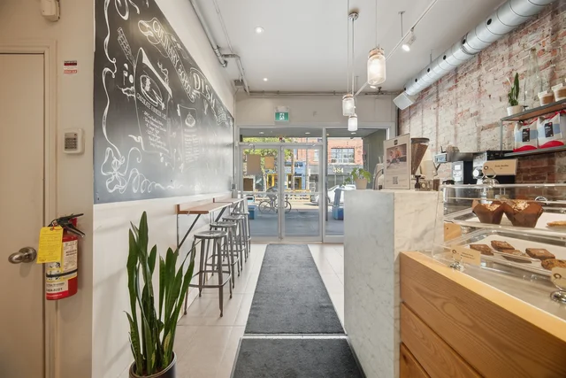 587 - 589 College Street, Toronto - photo 4