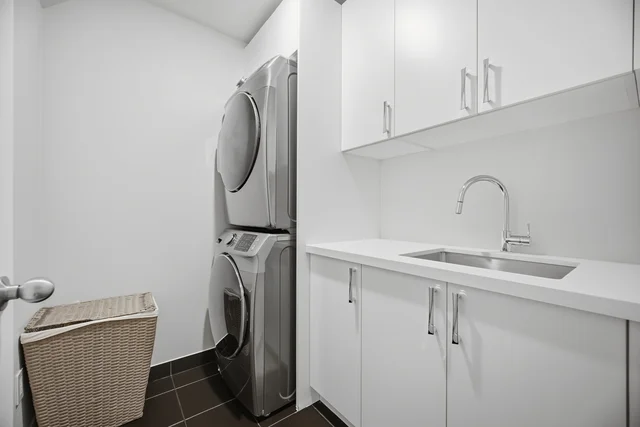 3142 Eclipse Avenue, Mississauga - photo 32