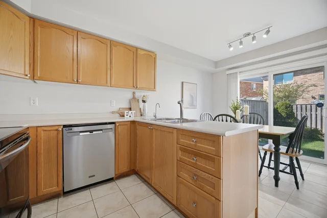 4079 Gunby Crescent, Burlington - photo 48