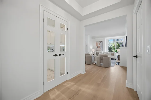 10 Old Mill Trail #210, Etobicoke - photo 9