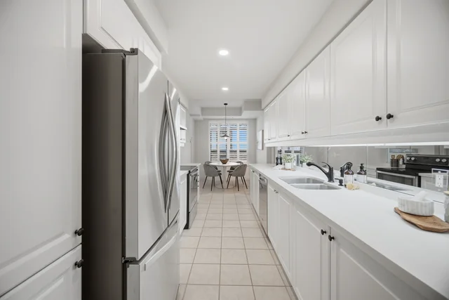 10 Old Mill Trail #210, Etobicoke - photo 25
